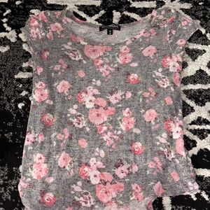 Younique Gray and Pink Floral Short Sleeve Top